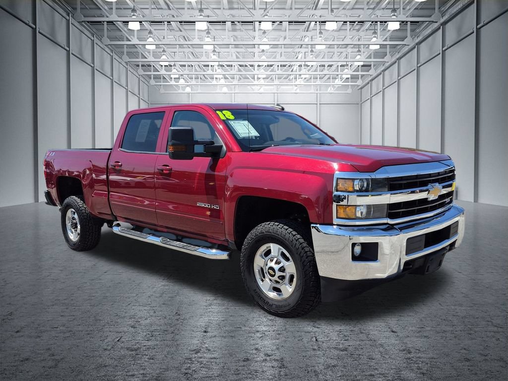 Used 2018 Chevrolet Silverado 2500 LT w/ LT Convenience Package AWD/4WD image 4