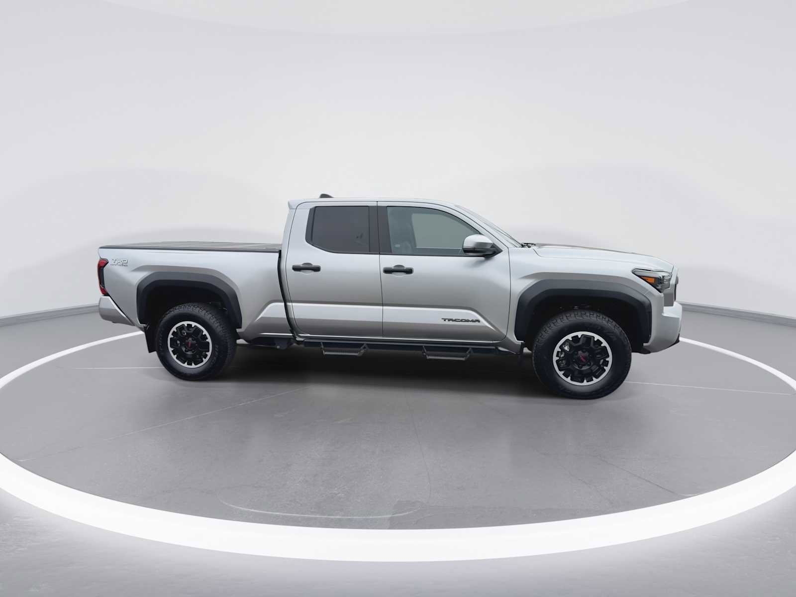 Used 2024 Toyota Tacoma TRD Off-Road w/ TRD Off Road Upgrade Package AWD/4WD image 9
