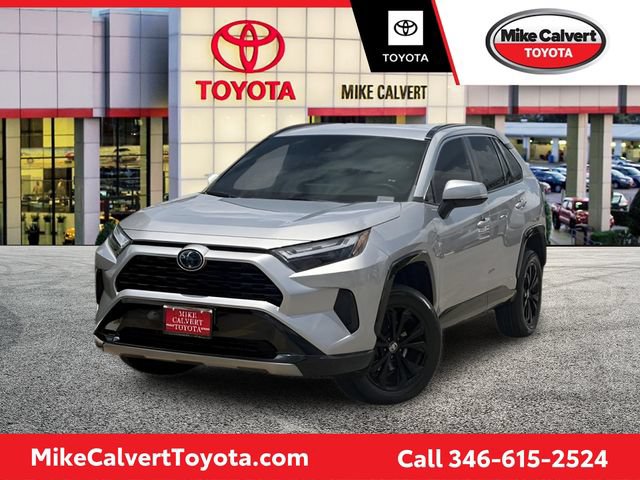 Used 2023 Toyota RAV4 SE AWD/4WD image 1