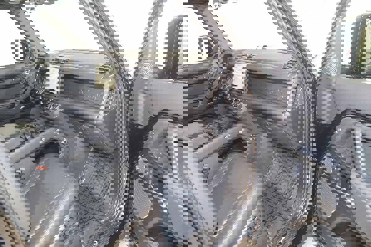 Used 2023 Land Rover Defender 110 V8 image 42