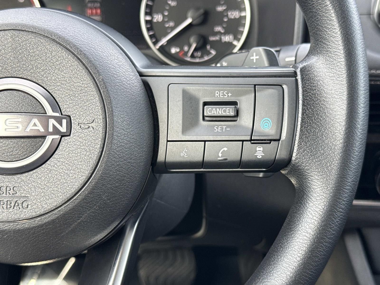Used 2024 Nissan Rogue SV image 13