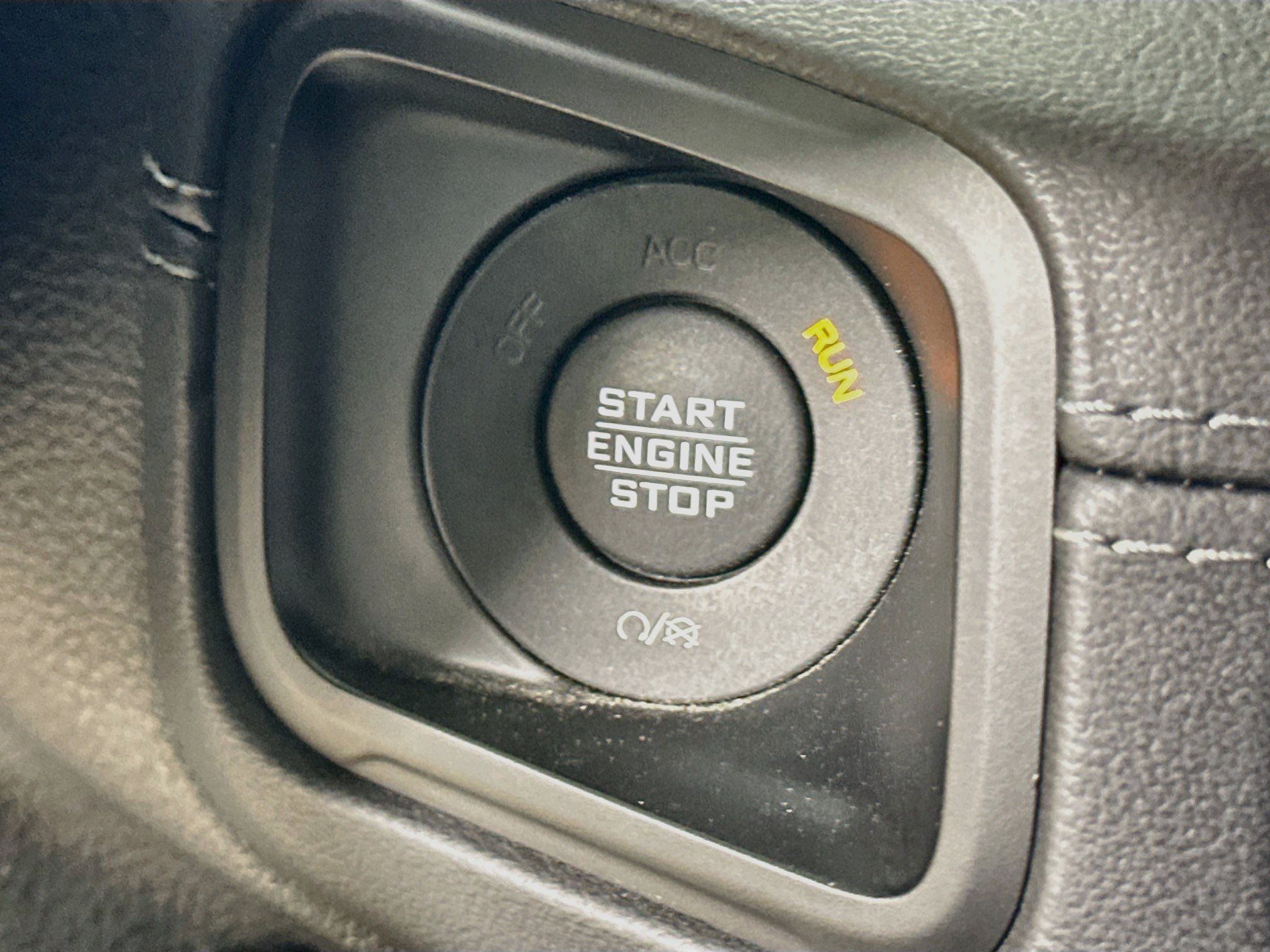 Certified 2024 Jeep Wrangler Unlimited Rubicon AWD/4WD image 16