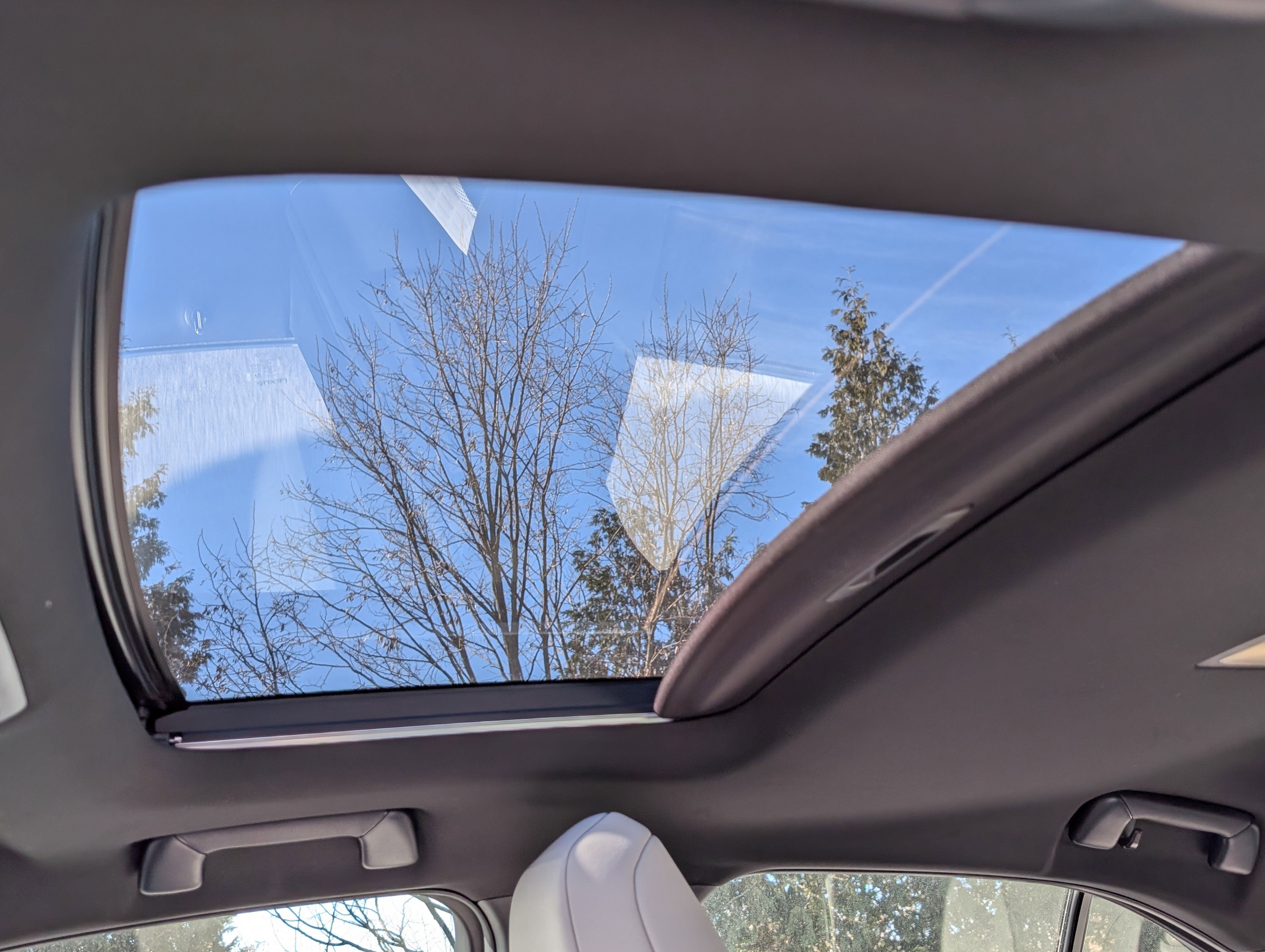 Used 2020 Lexus UX 250h w/ Premium Package image 19