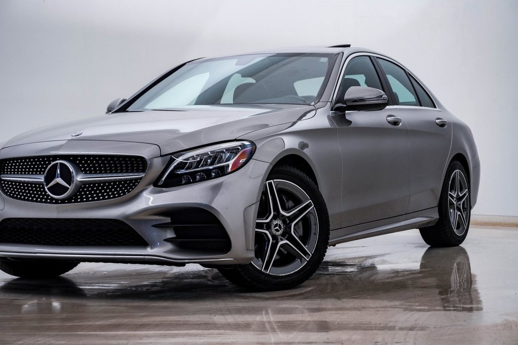 Used 2020 Mercedes-Benz C 300 4MATIC Sedan image 2