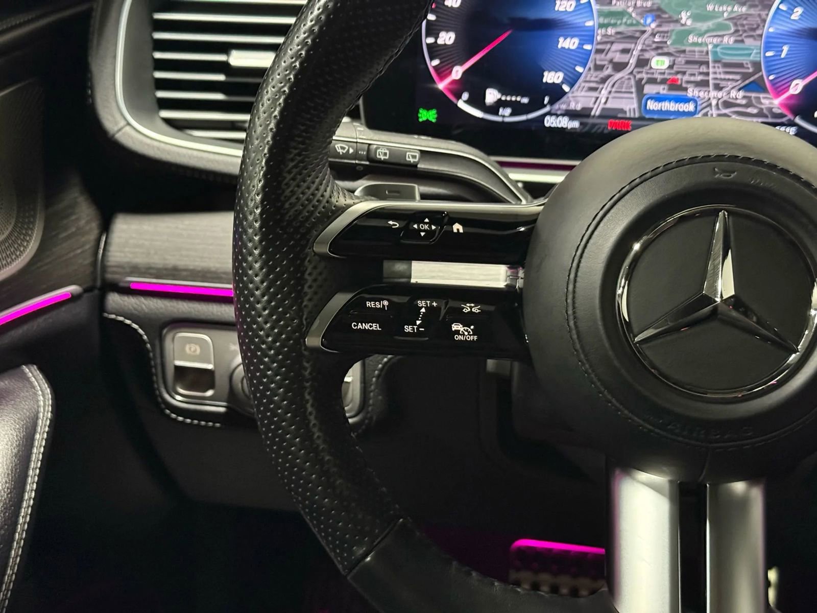 Used 2024 Mercedes-Benz GLS 450 4MATIC image 25