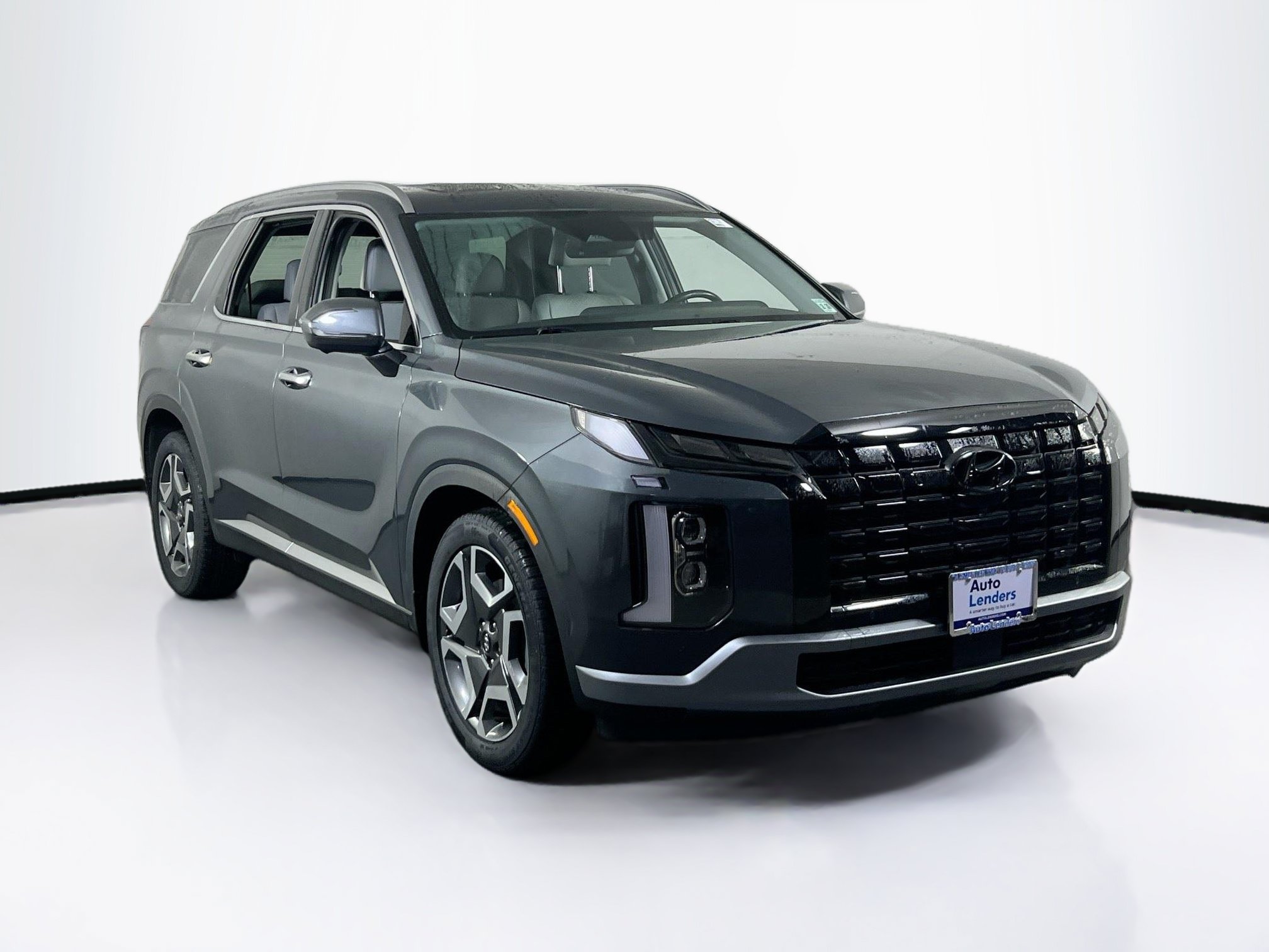 Used 2023 Hyundai Palisade SEL w/ Premium Package AWD/4WD image 3