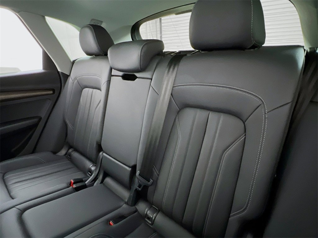 Used 2023 Audi Q5 2.0T Premium w/ Convenience Package image 20