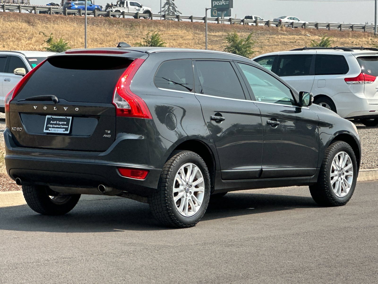 Used 2010 Volvo XC60 T6 AWD/4WD image 3