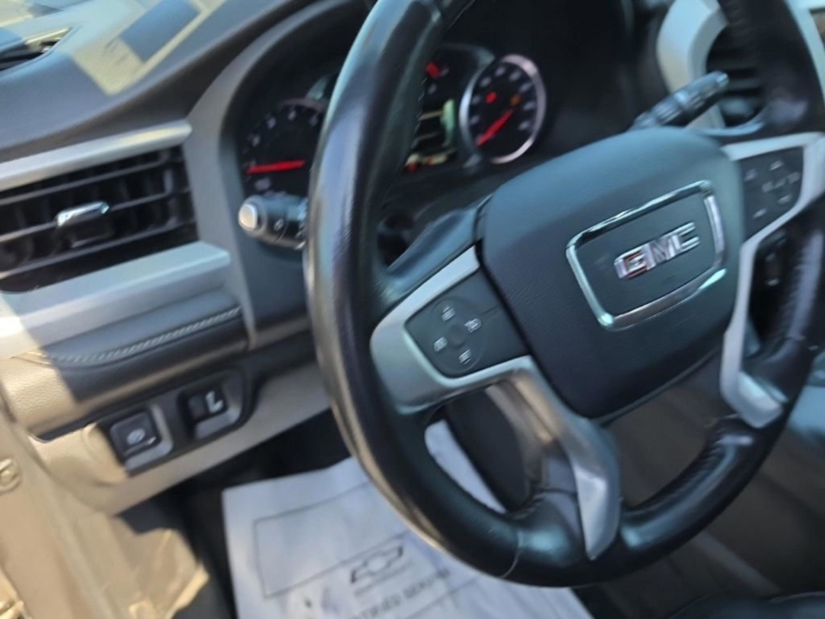 Used 2019 GMC Acadia SLT FWD image 15