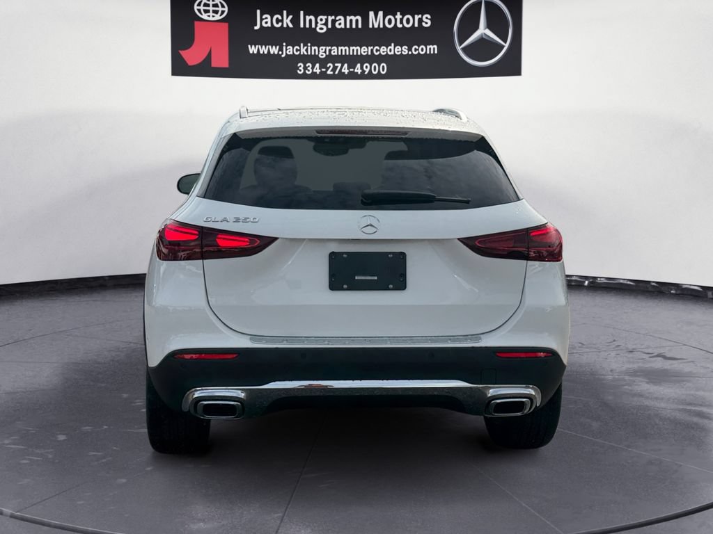New 2026 Mercedes-Benz GLA 250 image 4