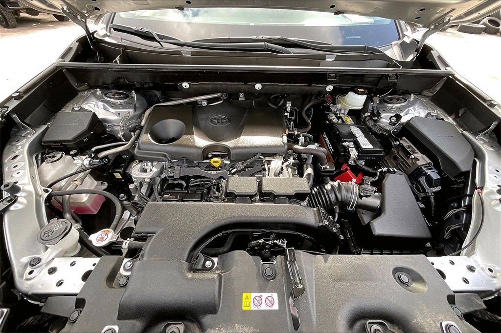 Used 2019 Toyota RAV4 LE image 30