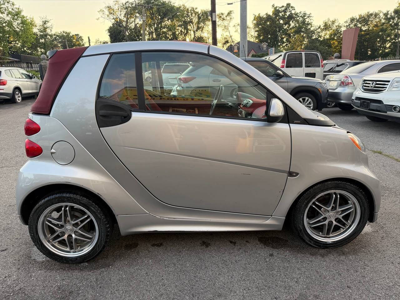 Used 2013 smart fortwo passion RWD image 4