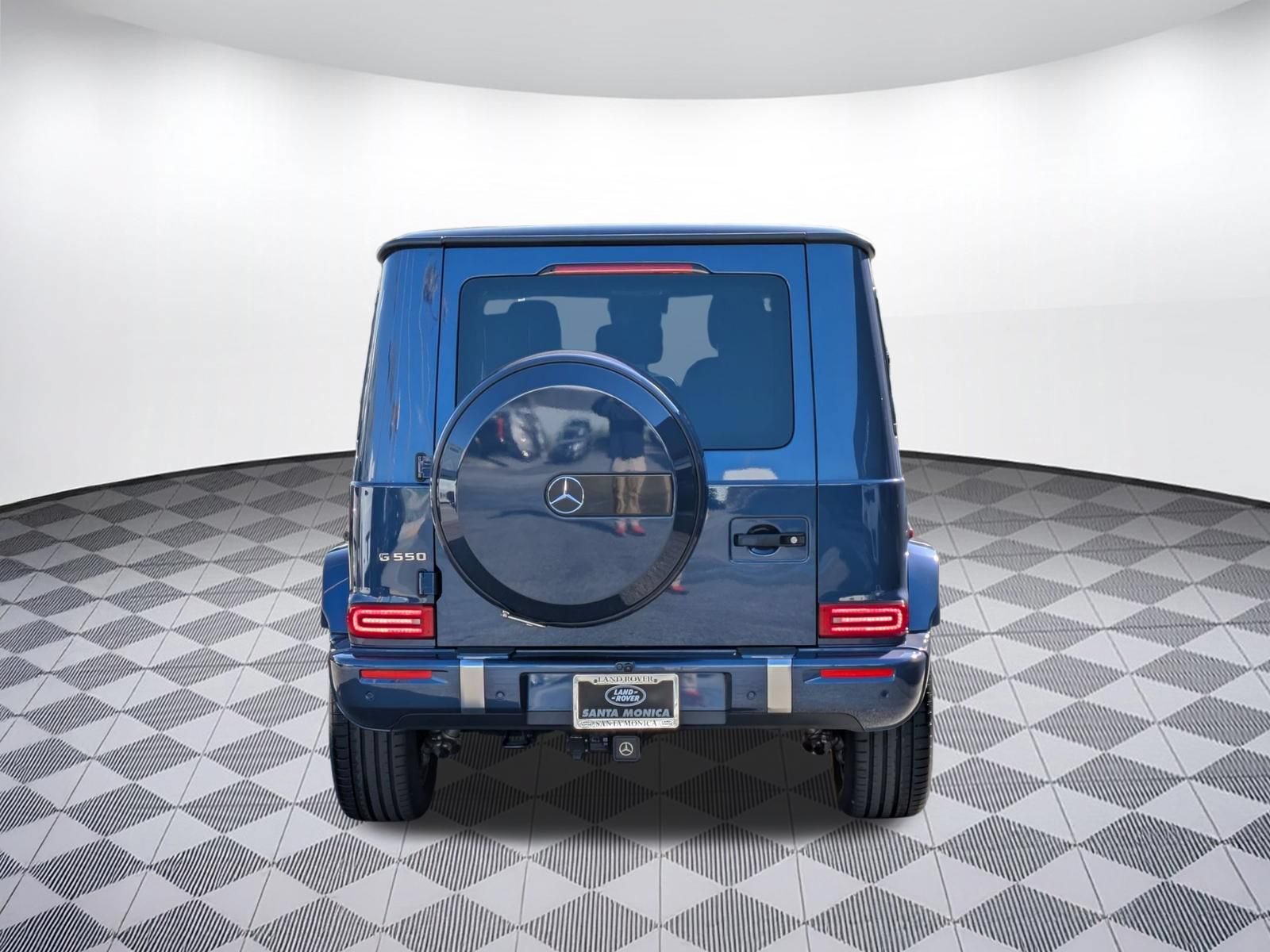 Used 2025 Mercedes-Benz G 550 image 4
