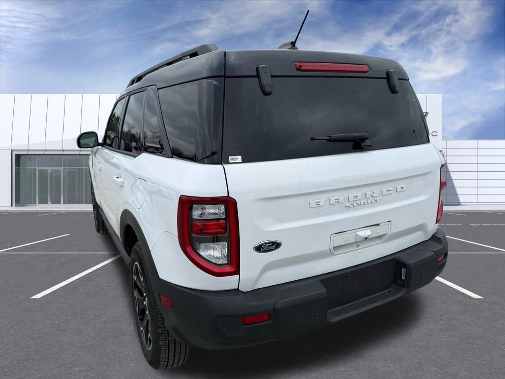 Used 2025 Ford Bronco Sport Outer Banks image 12