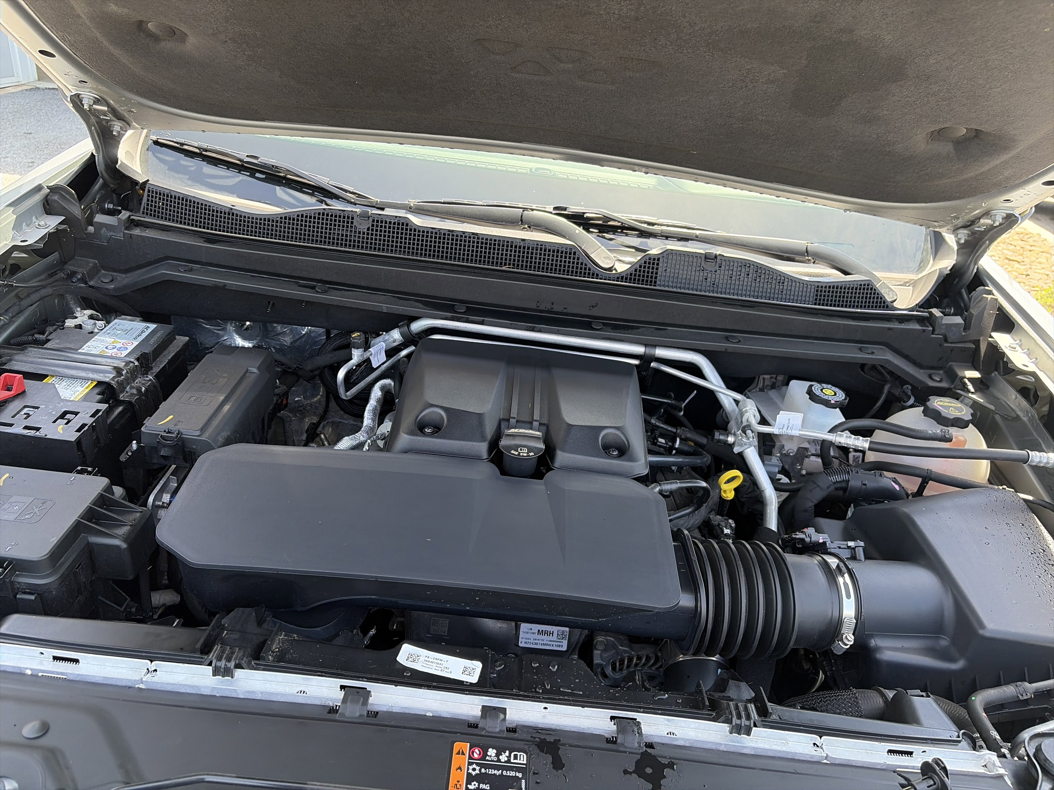 Used 2024 Chevrolet Colorado ZR2 w/ ZR2 Convenience Package III AWD/4WD image 30