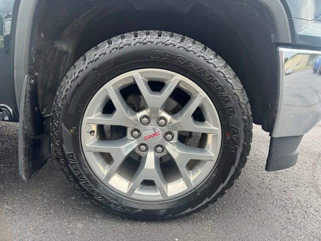 Used 2018 GMC Sierra 1500 SLT w/ SLT Premium Package AWD/4WD image 18