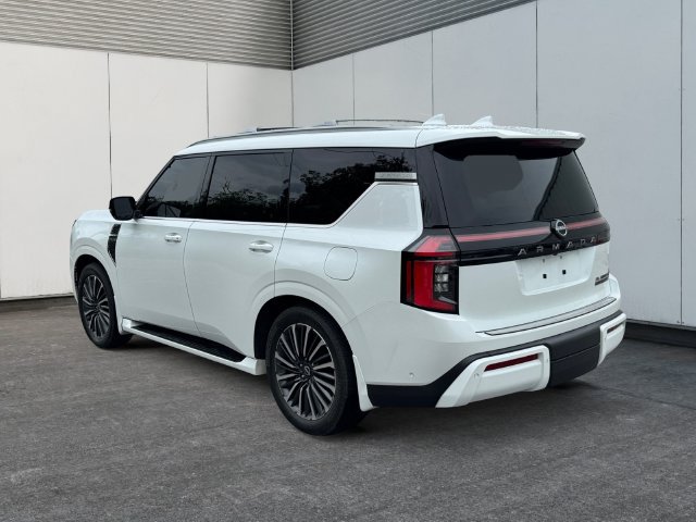 Used 2025 Nissan Armada Platinum Reserve AWD/4WD image 3