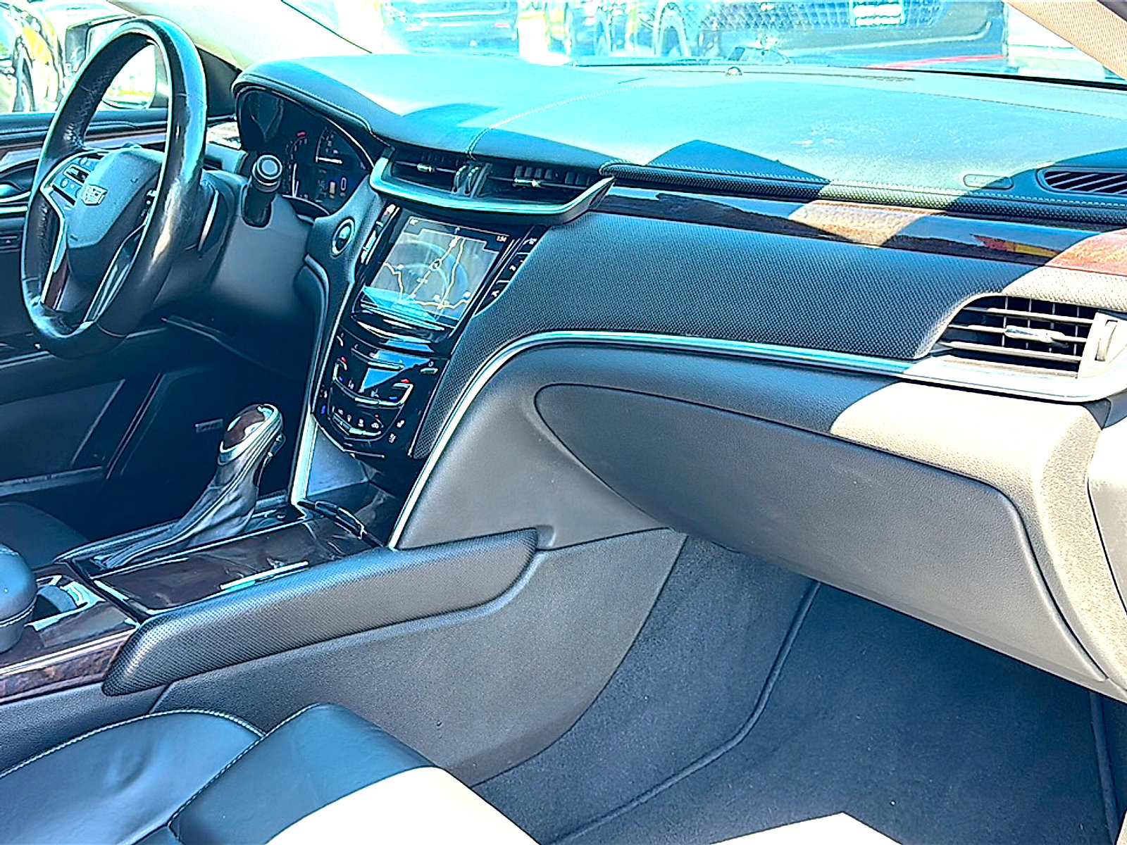 Used 2017 Cadillac XTS Luxury image 22