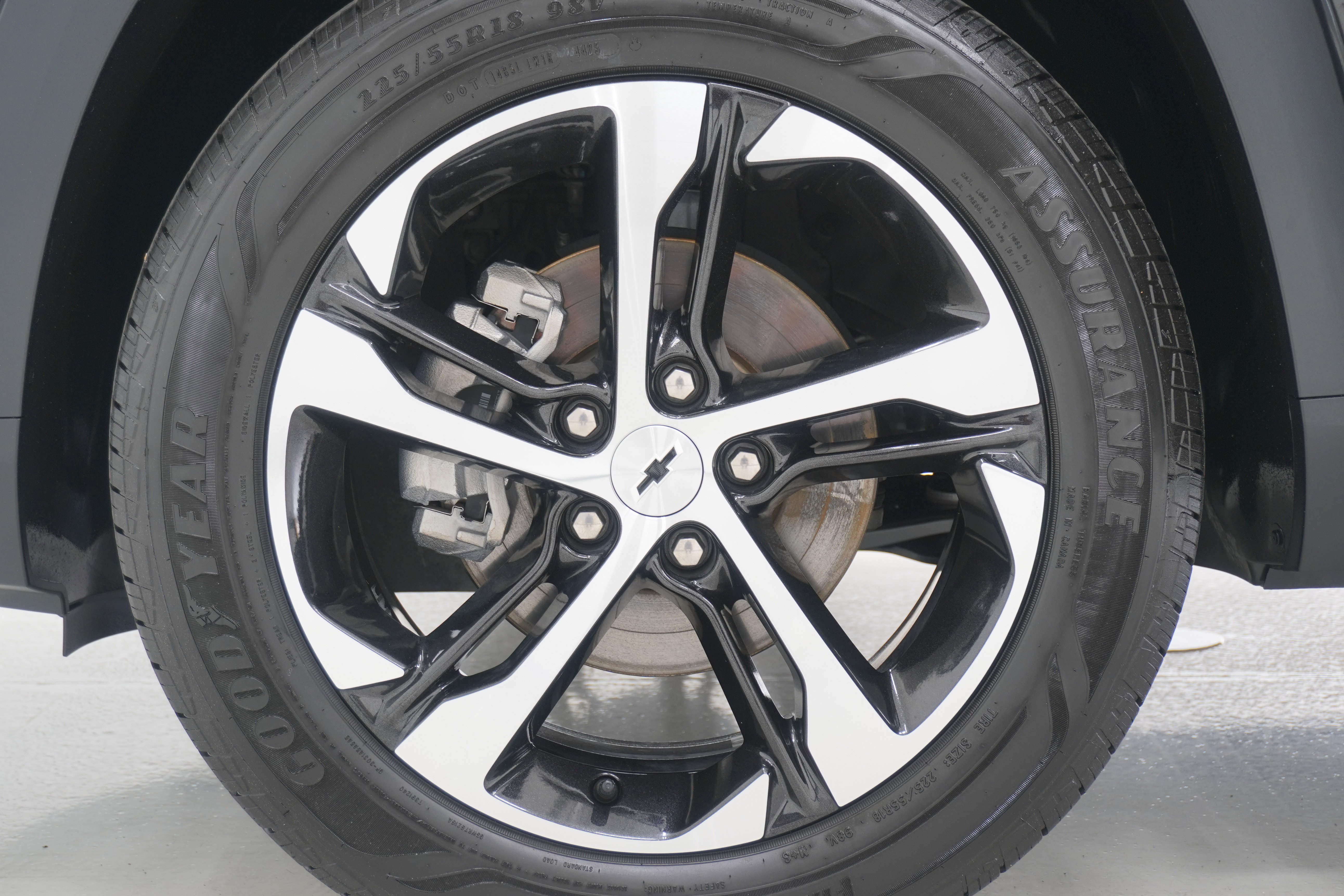 Used 2024 Chevrolet Trax RS w/ Driver Confidence Package FWD image 25