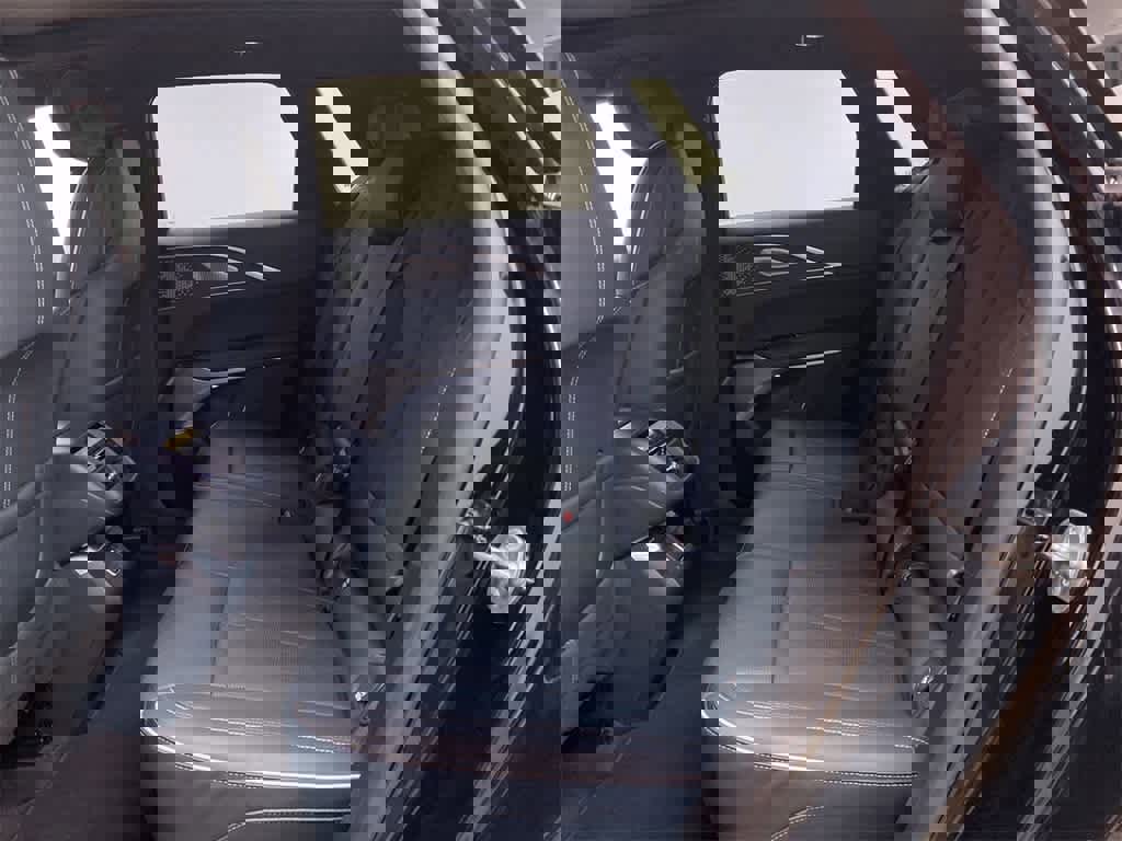 Certified 2024 Cadillac Lyriq Luxury w/ Nappa Leather Package image 17