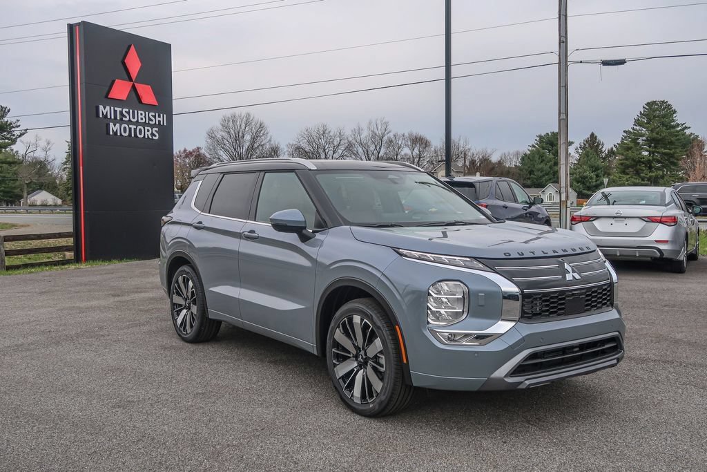 New 2026 Mitsubishi Outlander SEL AWD/4WD image 1