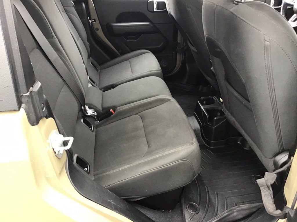 Used 2020 Jeep Gladiator Overland image 15