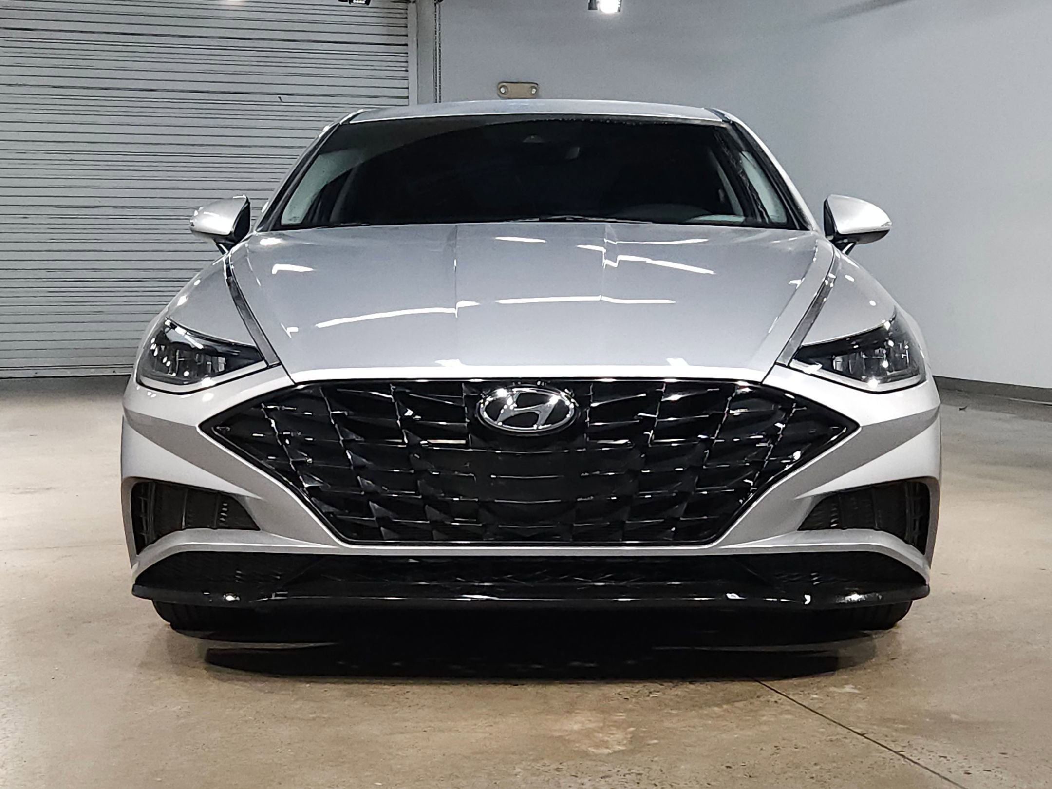 Used 2023 Hyundai Sonata SEL w/ Cargo Package image 2