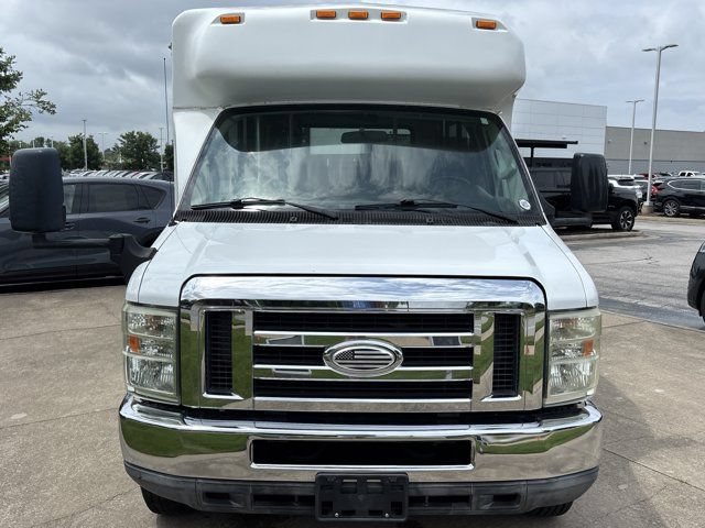 Used 2015 Ford E-350 and Econoline 350 Super Duty RWD image 9