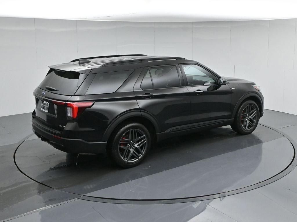 Used 2025 Ford Explorer ST-Line w/ ST-Line Street Pack image 43
