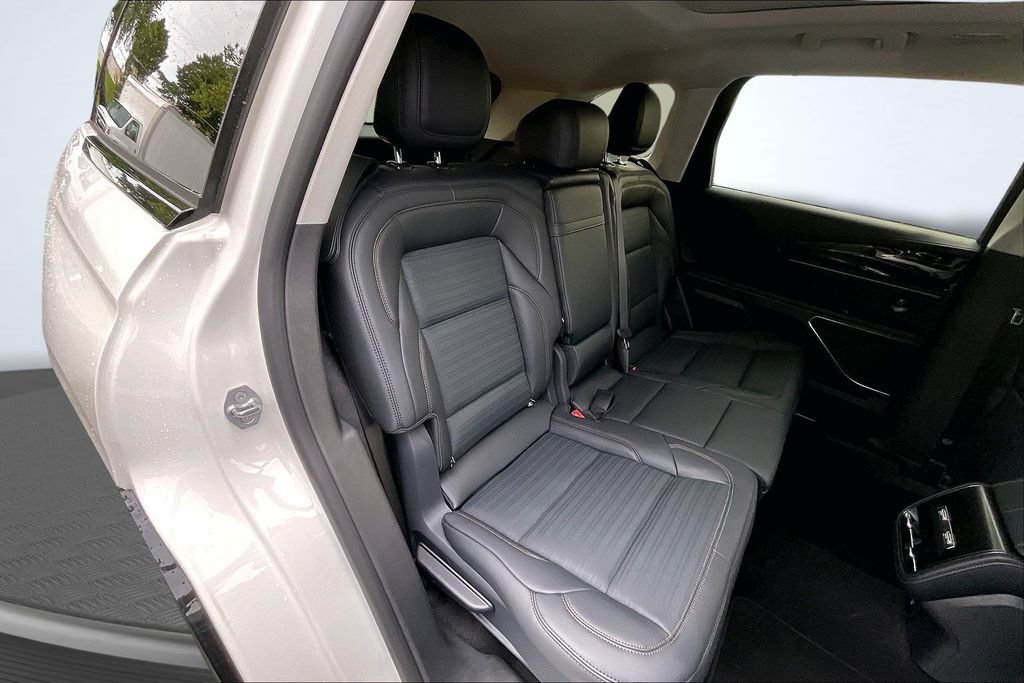 New 2026 Lincoln Nautilus Reserve w/ Jet Appearance Package AWD/4WD image 10