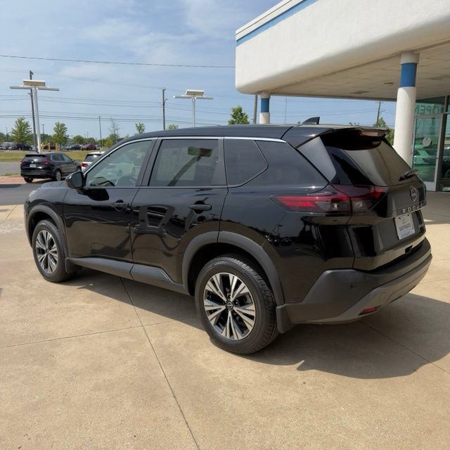 Used 2023 Nissan Rogue SV AWD/4WD image 3