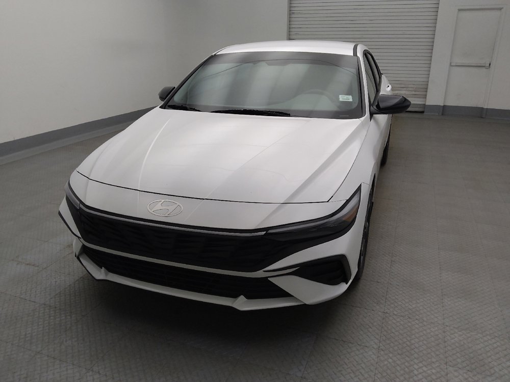 Used 2025 Hyundai Elantra Sport FWD image 15