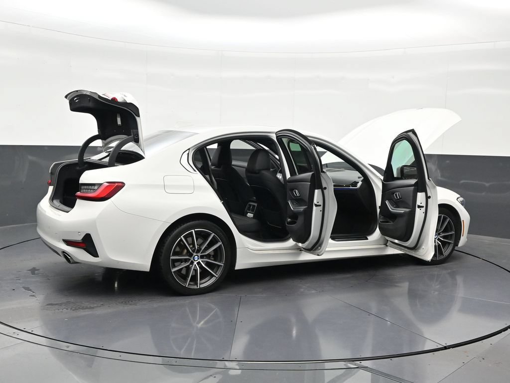 Used 2021 BMW 330i Sedan w/ Convenience Package RWD image 32