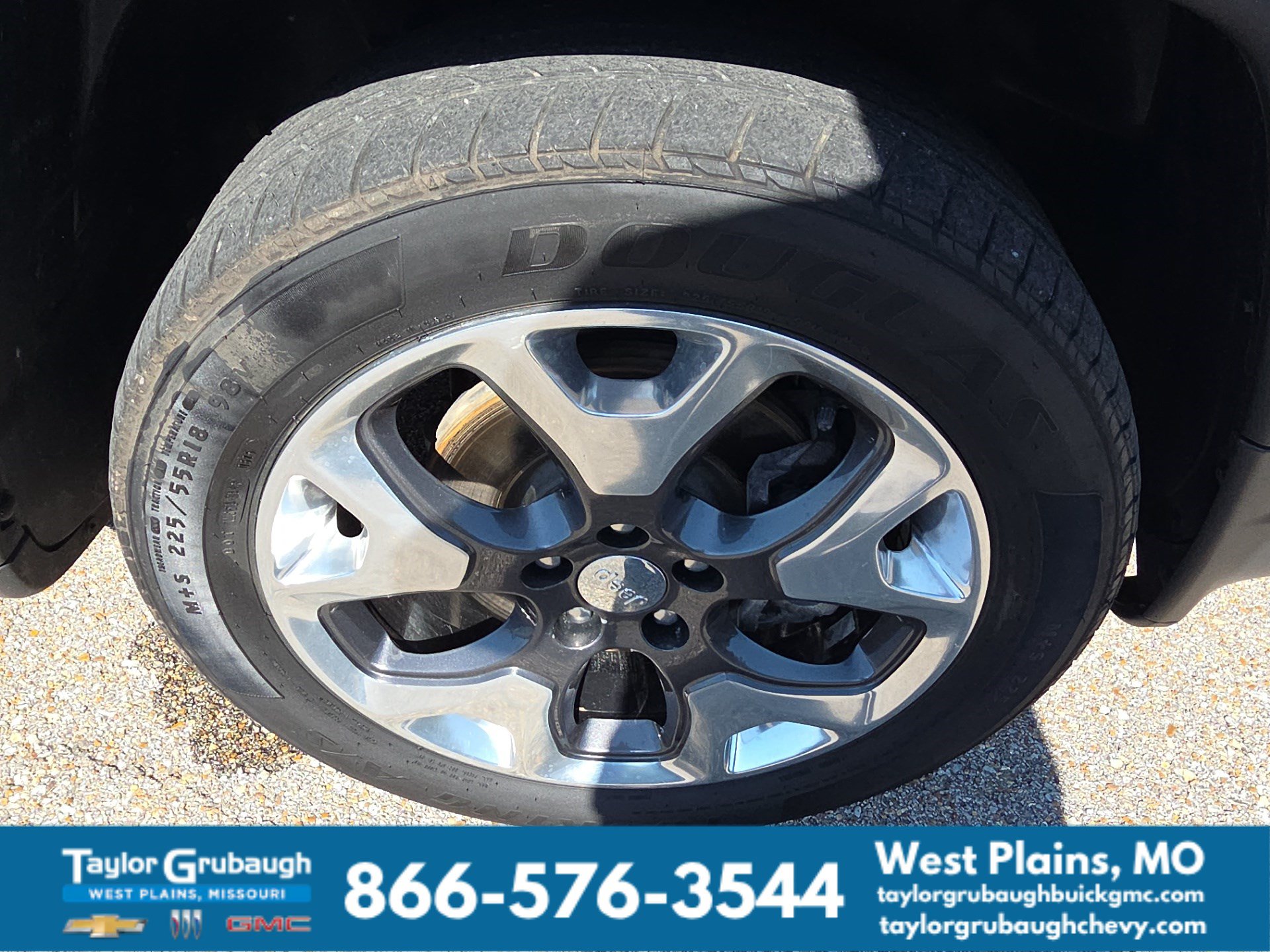 Used 2019 Jeep Compass Limited AWD/4WD image 10