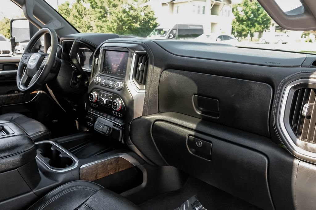 Used 2020 GMC Sierra 2500 Denali w/ Denali Ultimate Package AWD/4WD image 10