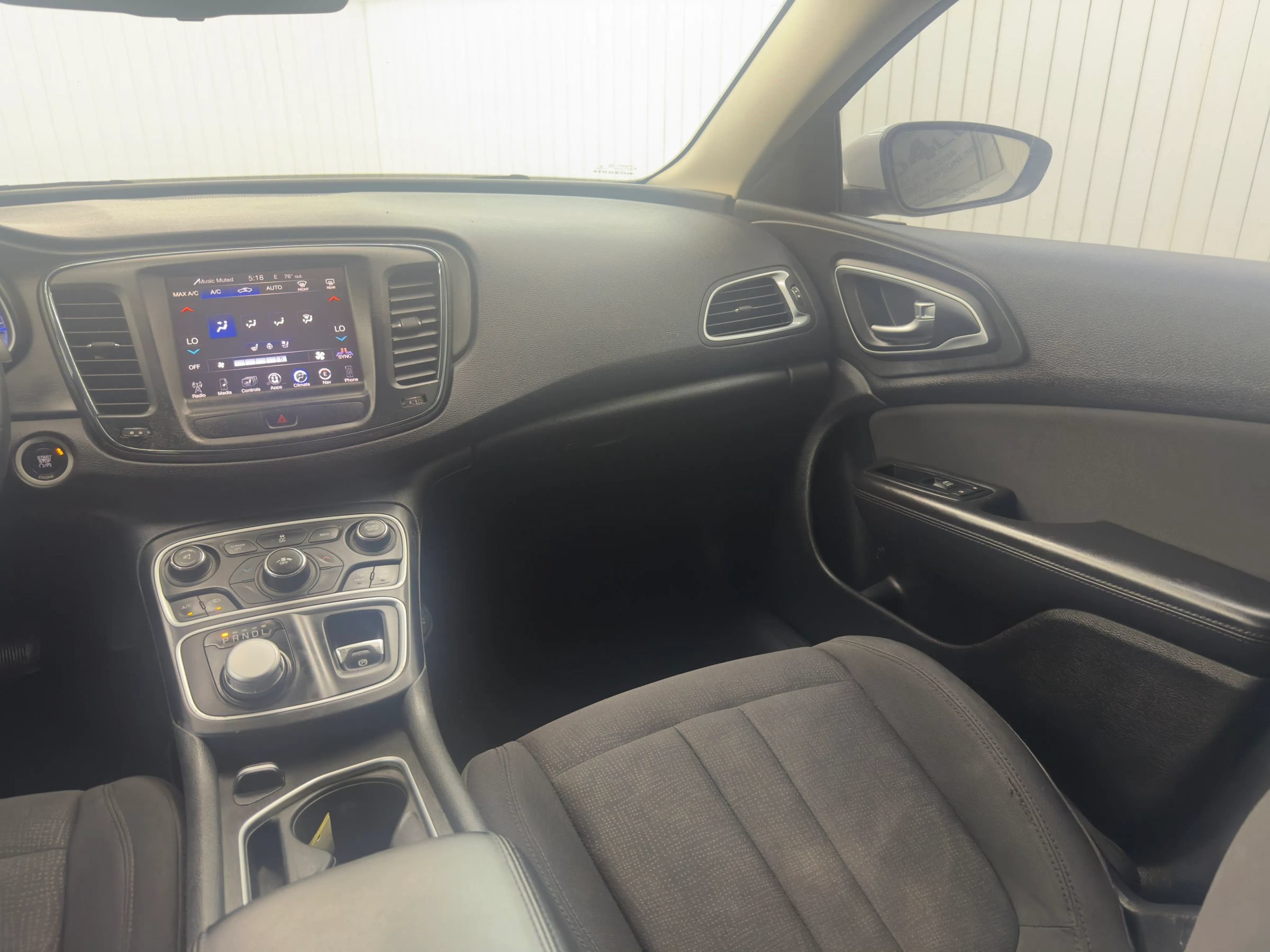 Used 2015 Chrysler 200 Limited w/ Convenience Group FWD image 13