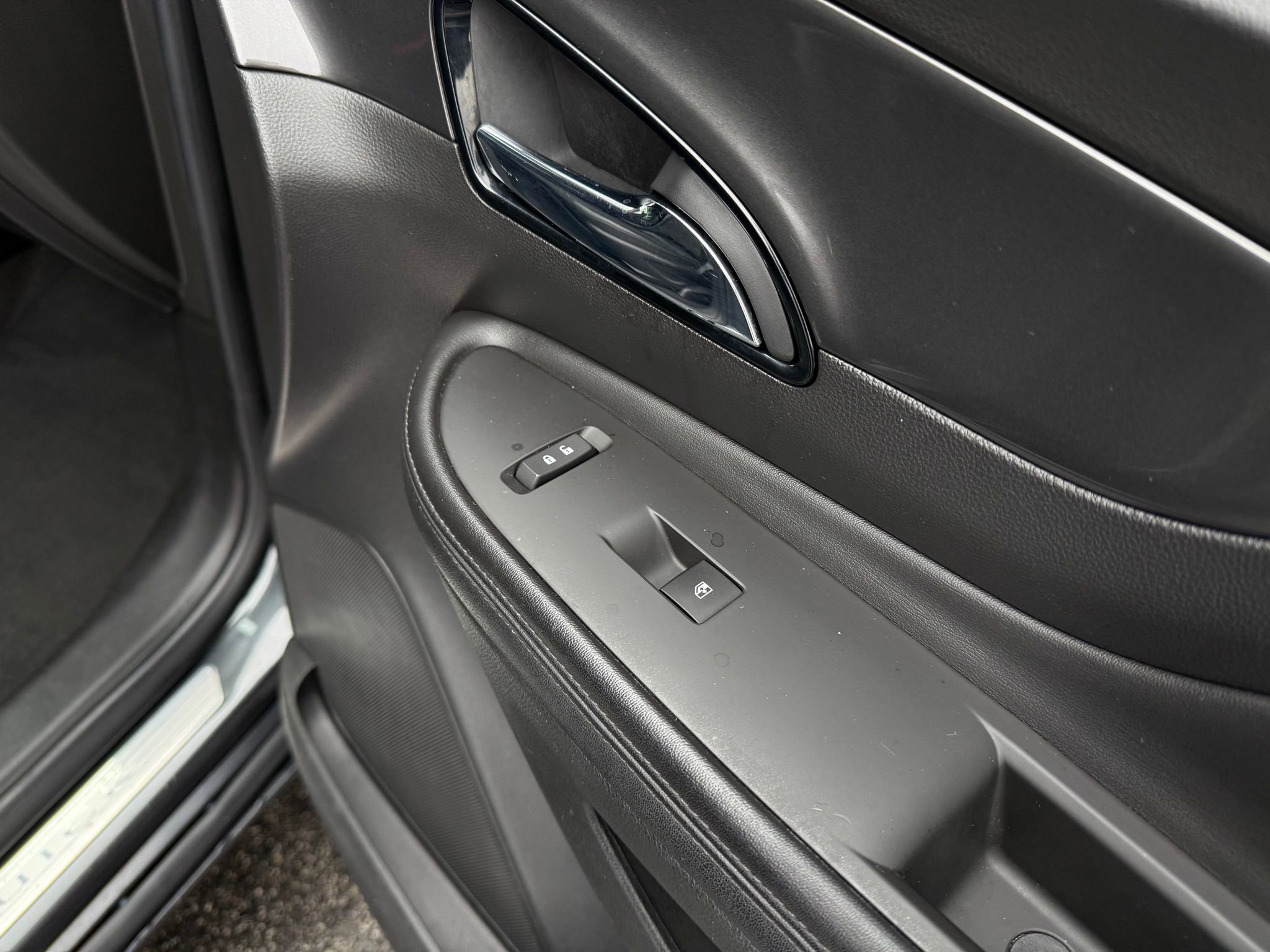 Used 2017 Buick Encore Preferred image 18