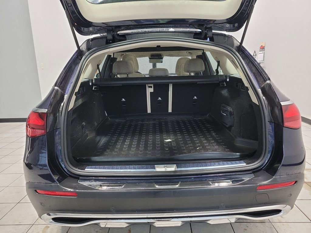 Used 2025 Mercedes-Benz E 450 4MATIC All-Terrain Wagon image 9