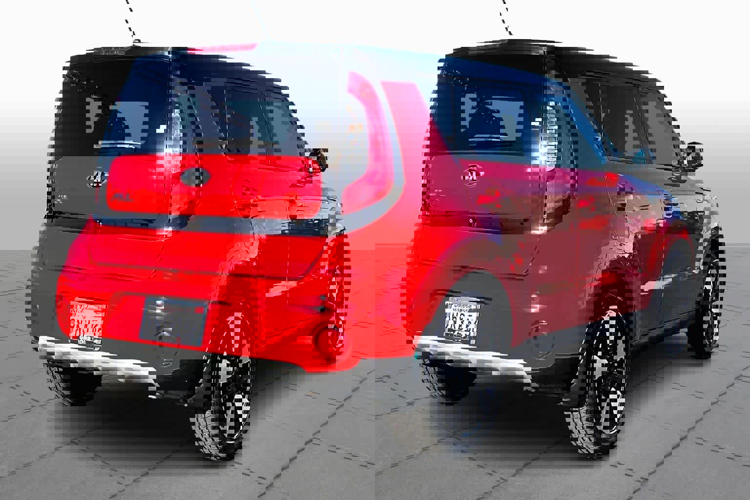 Used 2019 Kia Soul + image 12