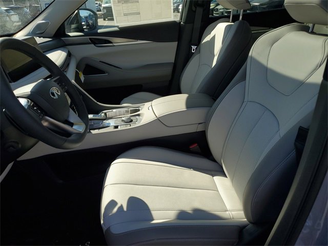 New 2026 INFINITI QX60 Luxe w/ Cargo Package image 18