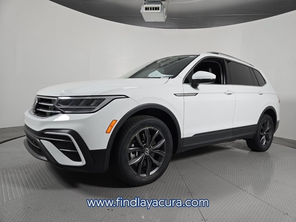 Used 2022 Volkswagen Tiguan SE AWD/4WD image 2