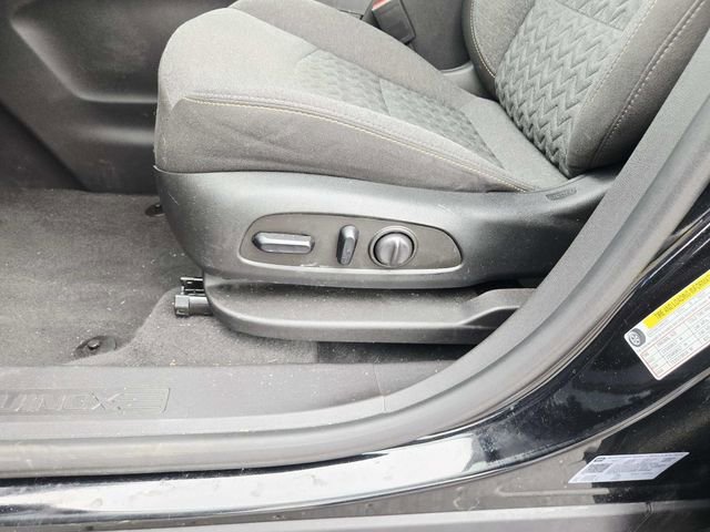 Used 2024 Chevrolet Equinox LT FWD image 32