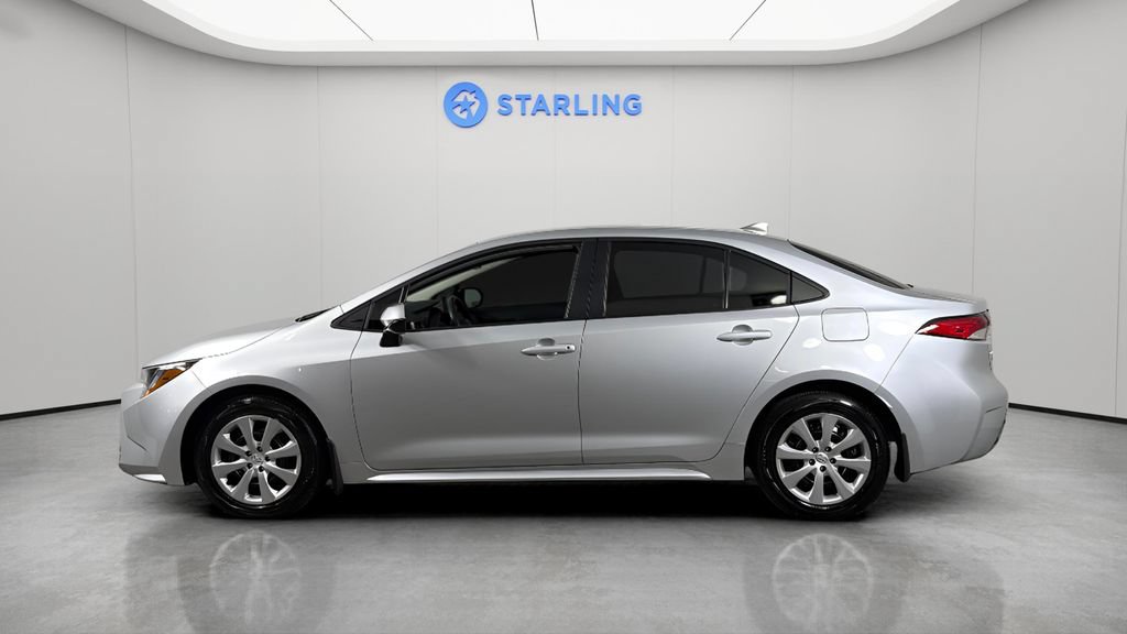 Used 2026 Toyota Corolla LE FWD image 3