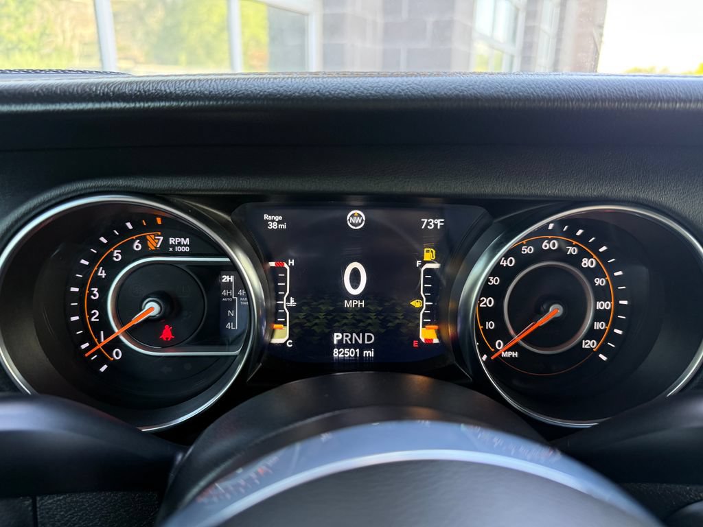Used 2023 Jeep Gladiator Overland AWD/4WD image 47