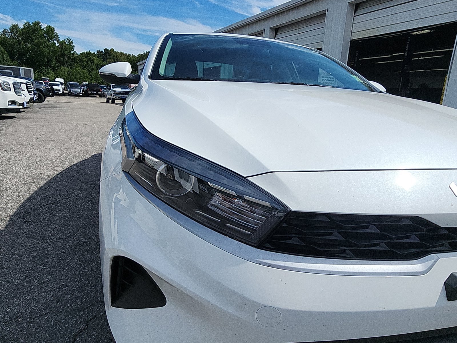 Used 2024 Kia Forte LXS w/ LXS Technology Package FWD image 9