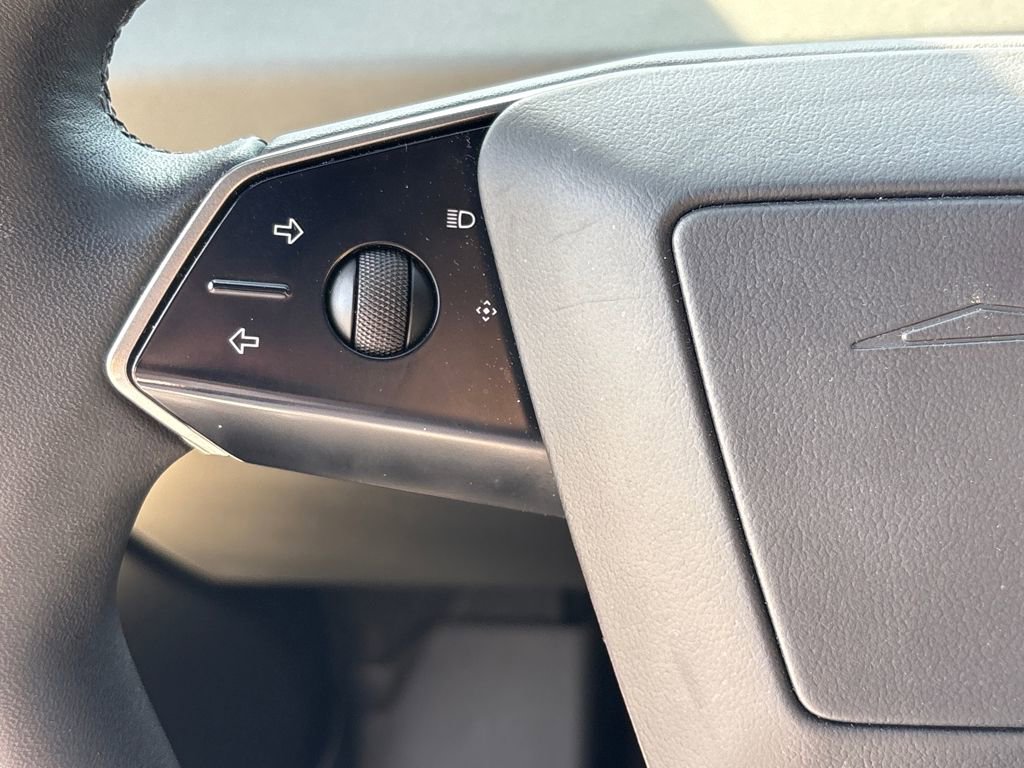 Used 2024 Tesla Cybertruck AWD Crew Cab image 18