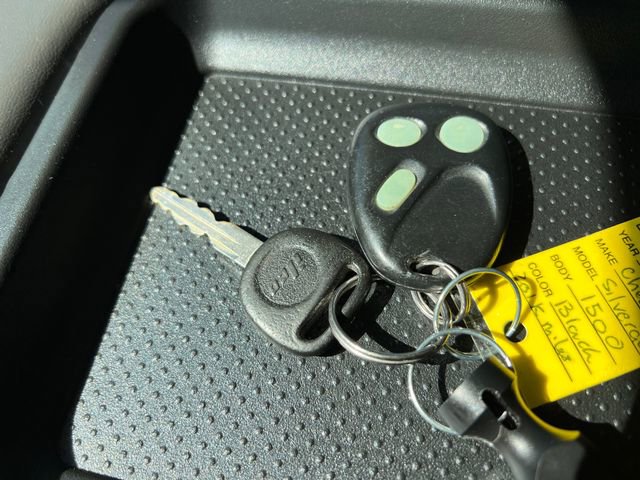 Used 2004 Chevrolet Silverado 1500 w/ Light Duty Power Package image 32