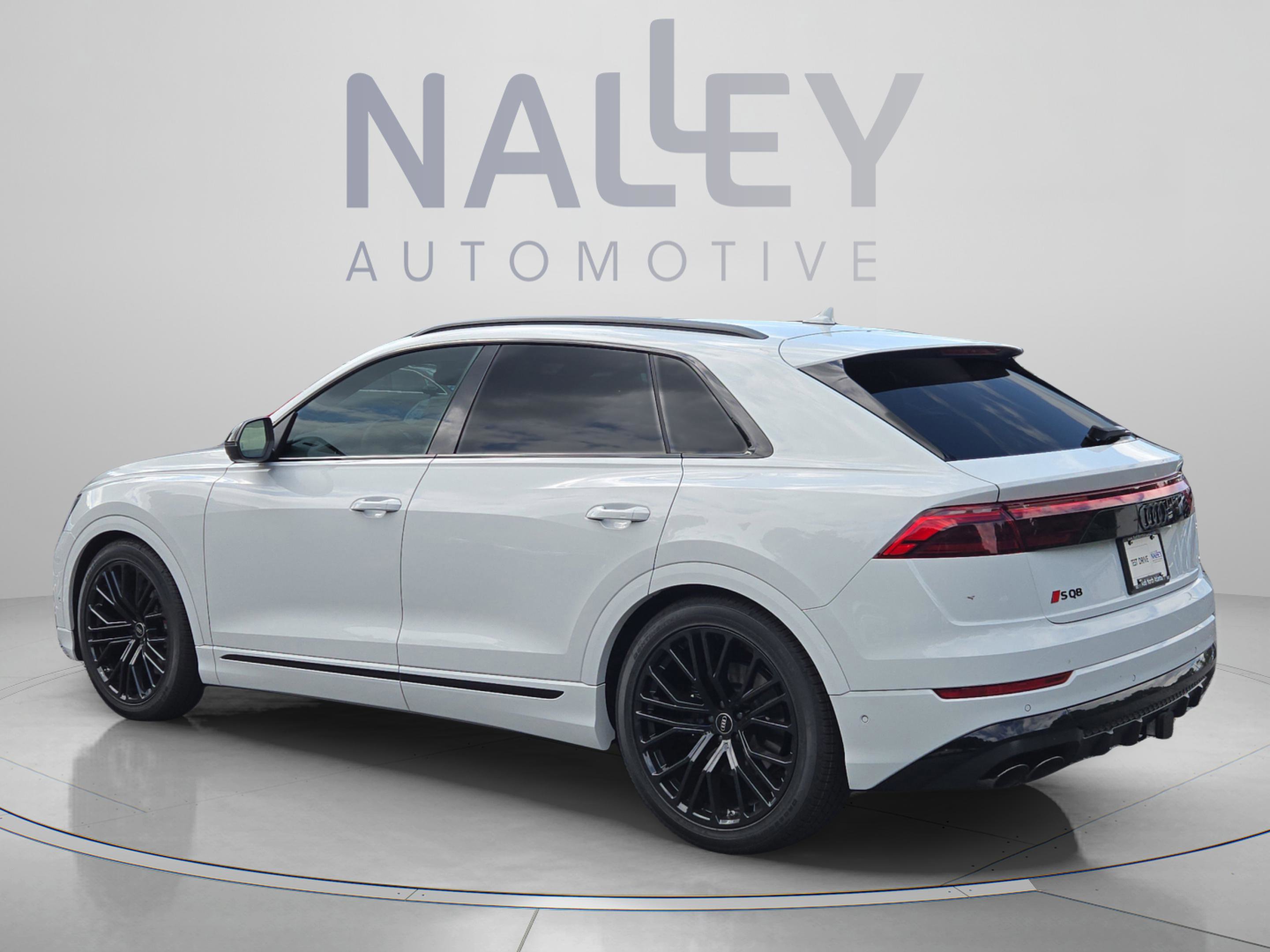 New 2025 Audi SQ8 Premium Plus image 4