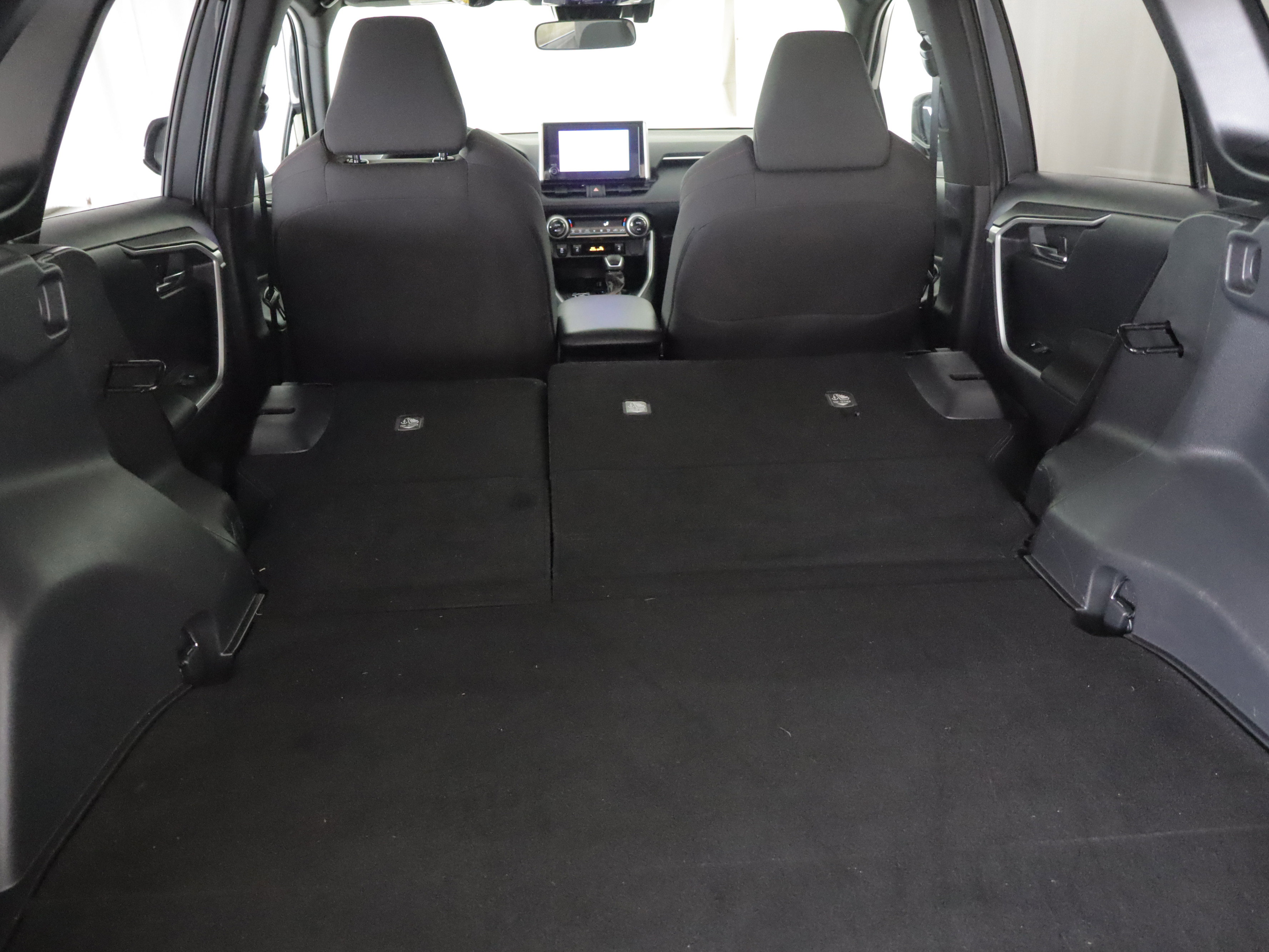 Used 2023 Toyota RAV4 SE w/ Weather & Moonroof Package AWD/4WD image 22