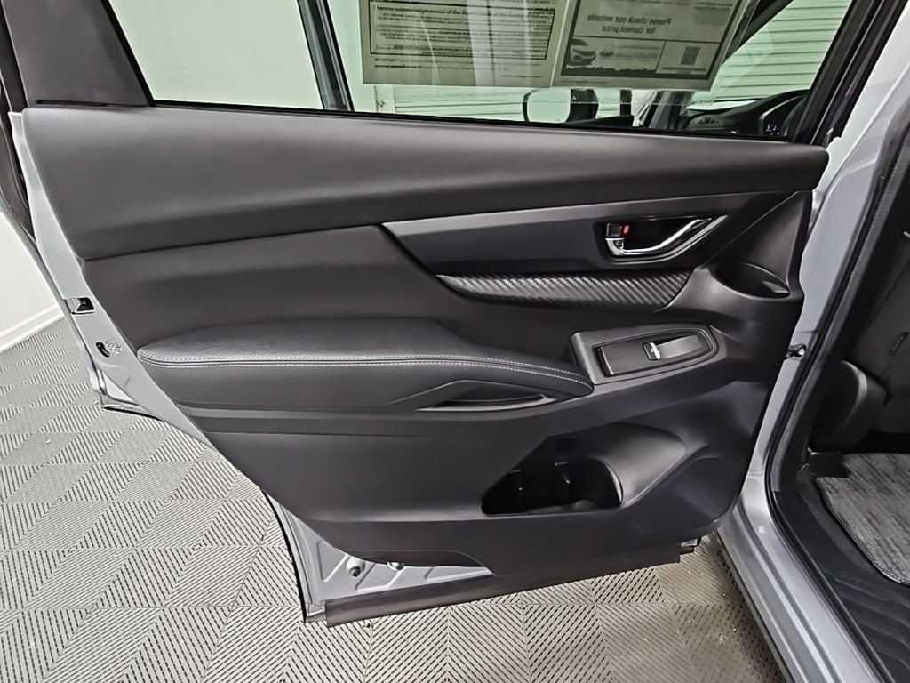 Used 2024 Subaru Ascent Premium w/ Convenience Package image 33